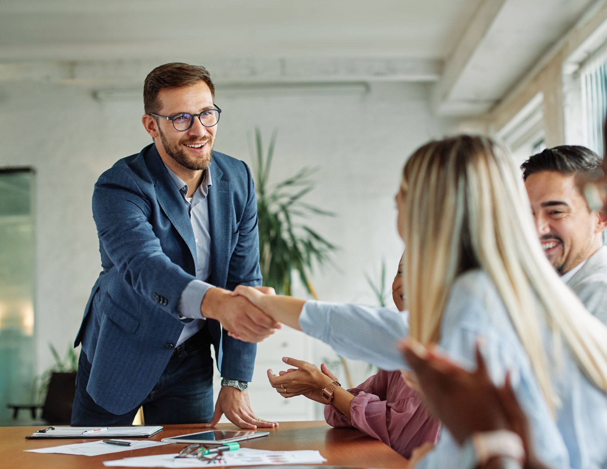 Le mécénat d'entreprise : un acte de soutien qui bénéficie à la fois à la société, à l'image de l'entreprise et à ses collaborateurs.