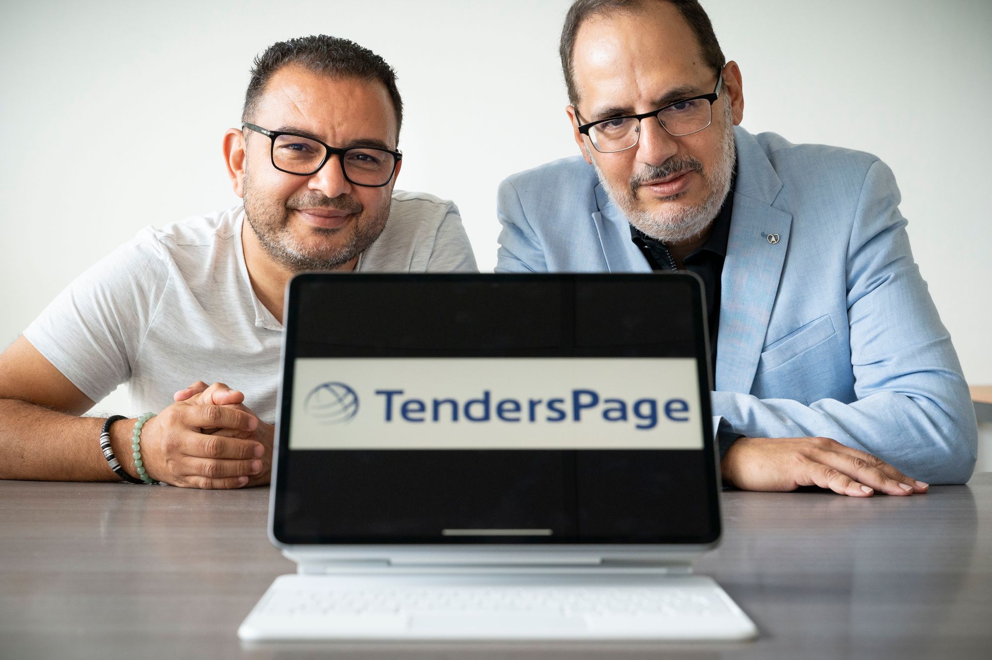 TendersPage permet d’effectuer une recherche par mots-clés, par zone géographique, date de détection, type d’annonce ou de marché.