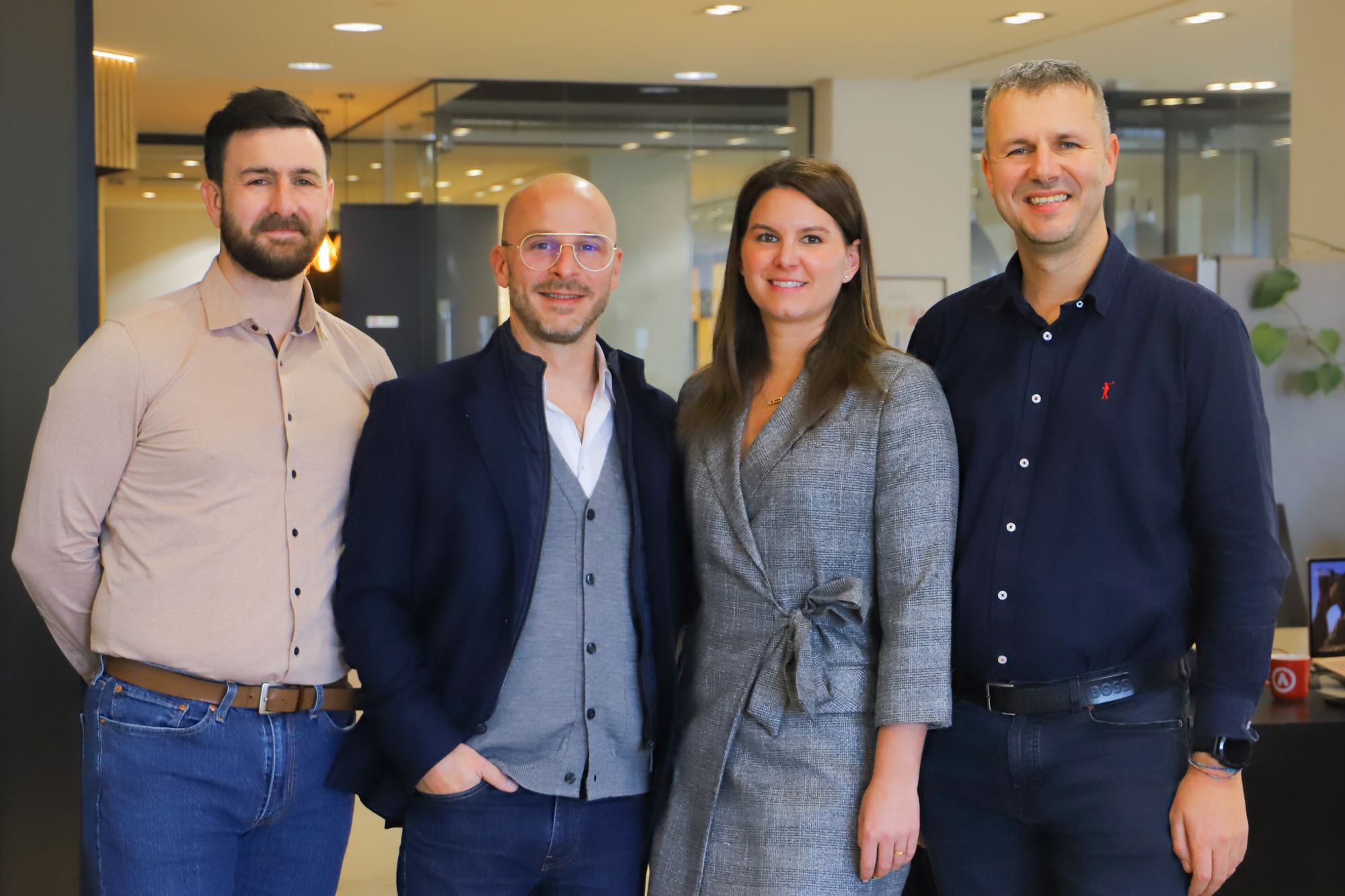 Caroline Kleemann, qui fut la première stagiaire de l’entreprise en 2014, est aujourd’hui la 4ème associée d’Actinvision, aux côtés de Martin Lee, Olivier Catherin, et Alexandre Tricot (de gauche à droite)