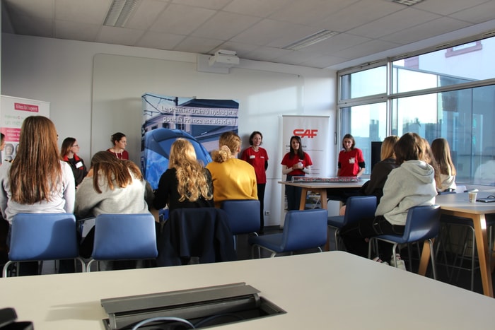 Chez CAF, des ambassadrices pour valoriser les métiers techniques du groupe